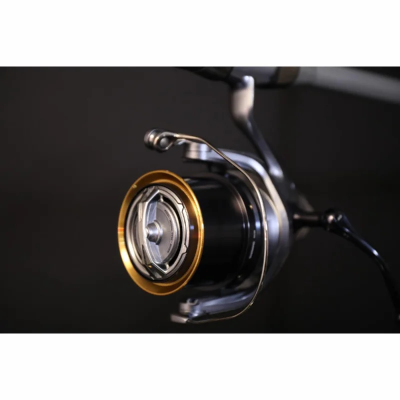 Best Fishing Reel For All-Season Use-Shimano Fliegen 35 SD